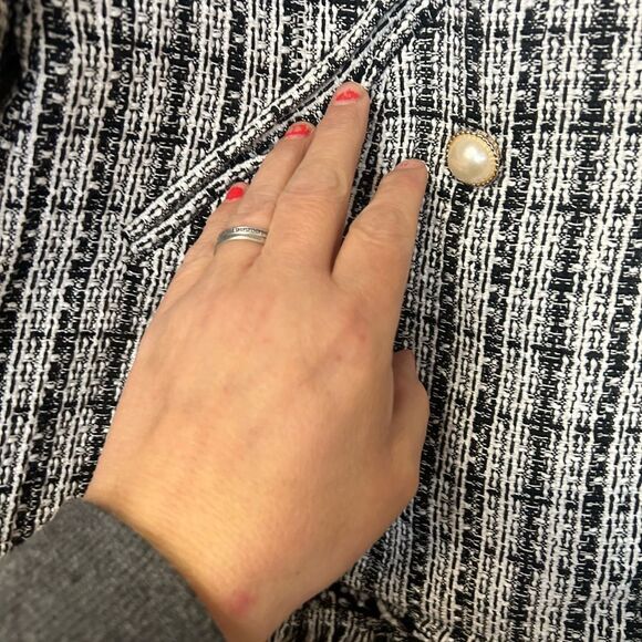 NOBL Ladies Size lg Black And White Blazer - Picture 4 of 6